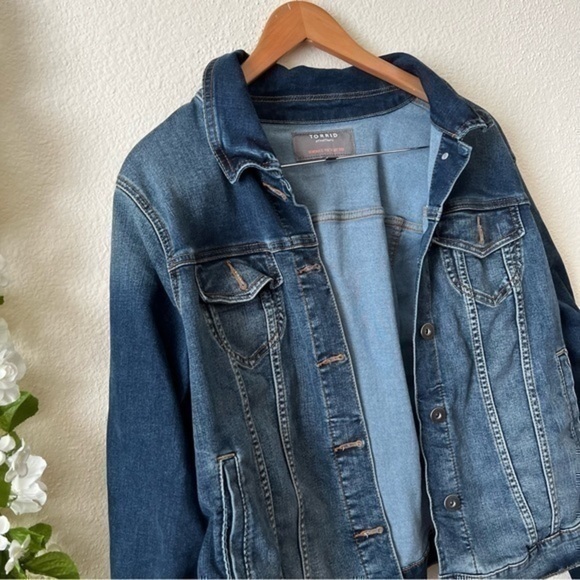 Torrid Torrid - Picture 4 of 9